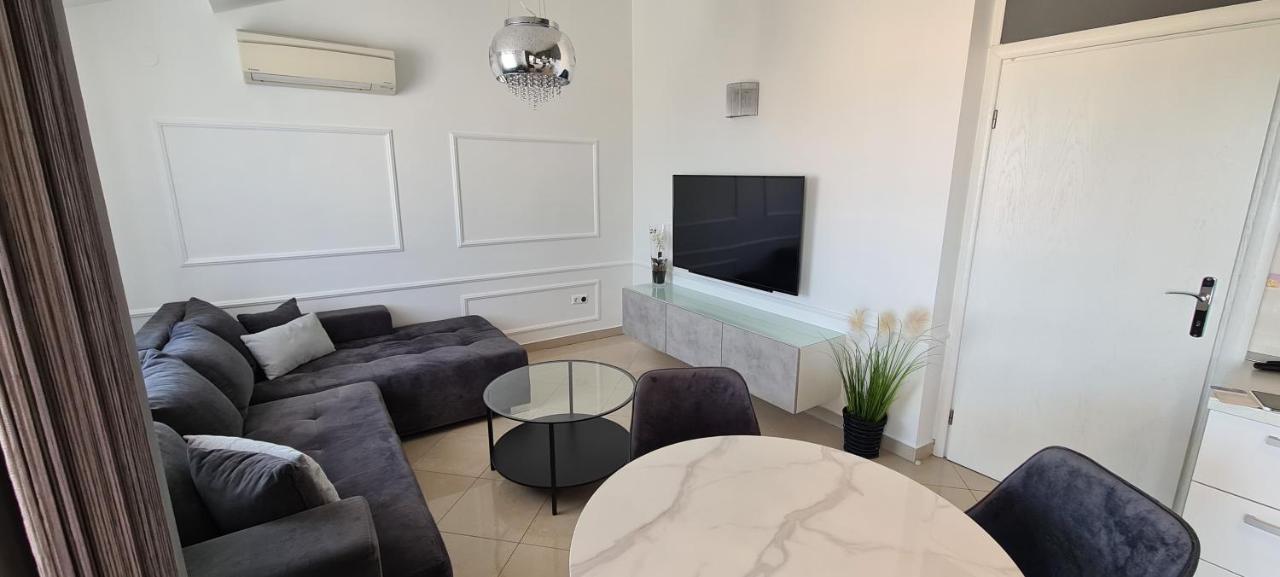 Apartman Moris Малинска Экстерьер фото